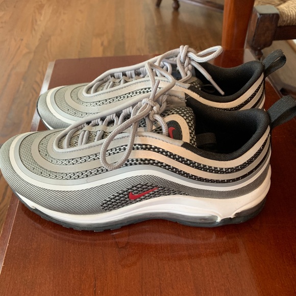 Nike Shoes - Nike Air Max 97
